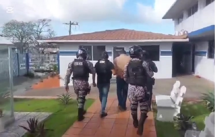 Toda la droga incautada y la persona detenida fueron puestas a disposición del Ministerio Público (MP). Foto. Eric Montenegro