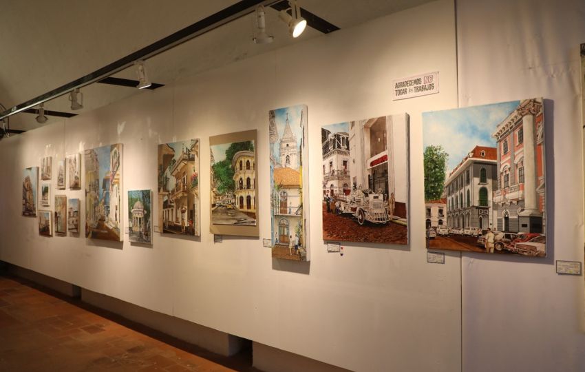 La colección reúne 85 obras realizadas en pintura cerámica y acrílica. Foto: Cortesía