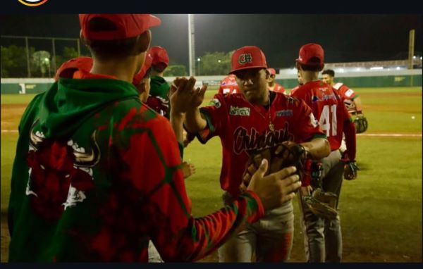 Chiriquí visita a Coclé en el estadio Remón Cantera de Aguadulce. Foto: Fedebeis