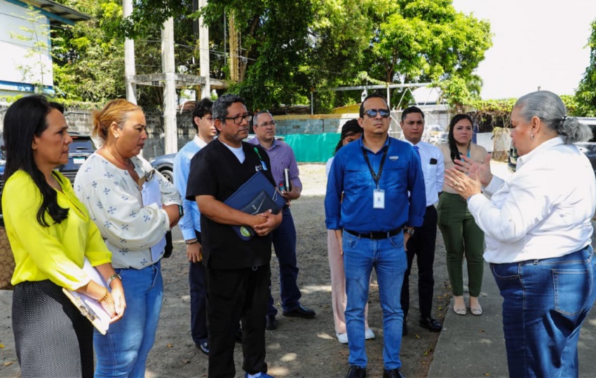 Visita de la ministra del Mides. Foto: Cortesía