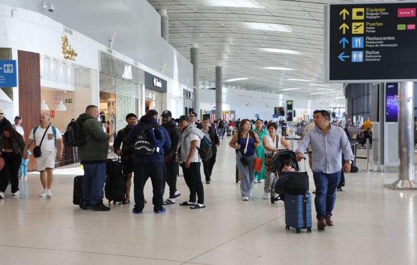 Viajeros realizan escala en Panamá. Foto: Archivo