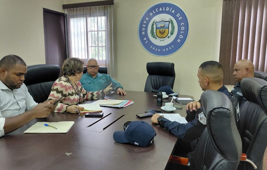 Coordinación del 'Domingo Carnavalito'. Foto: Diomedes Sánchez