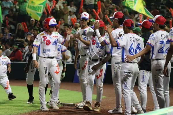 Panamá Oeste tiene ventaja en la serie final contra Chiriquí. Foto: Fedebeis Panamá Oeste tiene ventaja en la serie final contra Chiriquí. Foto: Fedebeis