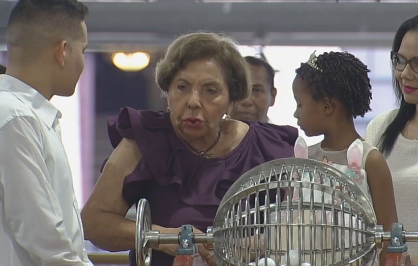 Mayín Correa disfruta ir a la Lotería.