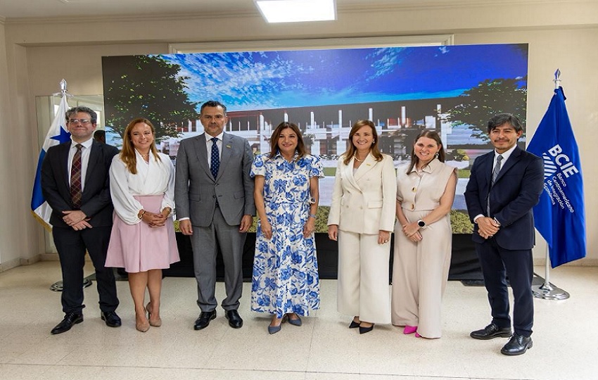 Durante el acto de inicio de Casa de los Buenos Días Papa Francisco. Foto:Cortesía