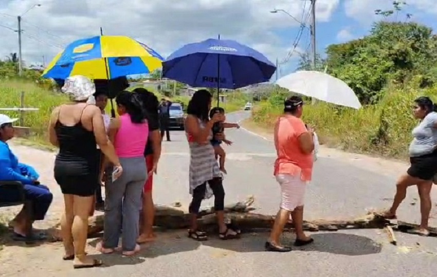 Las más de 400 familias que residen en esta barriada cumplieron seis días sin el suministro de agua potable. Foto. Eric Montenegro