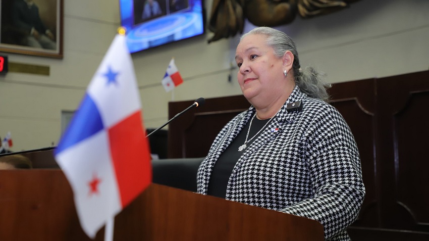 La ministra afirma que se está actuando con responsabilidad ante las denuncias por la situación de los albergues. Foto: Cortesía La ministra afirma que se está actuando con responsabilidad ante las denuncias por la situación de los albergues. Foto: Cortesía