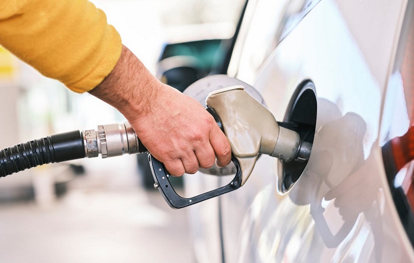Los nuevos precios del combustible se extenderán hasta el viernes 3 de abril. Foto: Pexels 