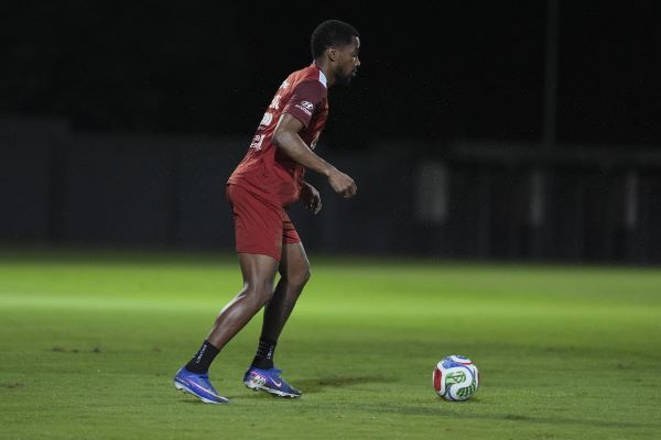 Michael Amir Murillo, en los entrenamientos. Foto: FPF