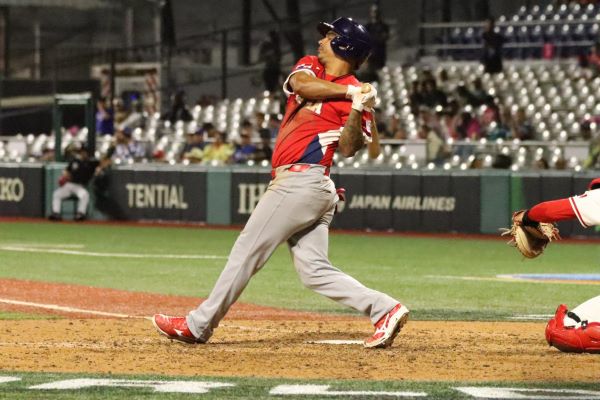 Rubén Tejada pegó un imparable que impulsó dos carreras. Foto: Fedebeis