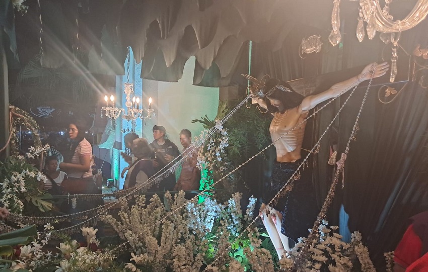 Según la historia, hace más de 300 años se ocurrió un incendio en la parroquia, en el mismo lugar donde hoy se encuentra el Santuario de Alanje. Foto. Jaime Chávez