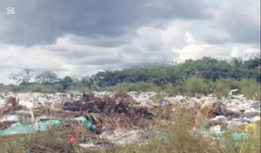El viceministro de Ambiente, Óscar Vallarino, confirmó que pronto se realizará una inspección en el vertedero de Colón. Foto. Cortesía El viceministro de Ambiente, Óscar Vallarino, confirmó que pronto se realizará una inspección en el vertedero de Colón. Foto. Cortesía