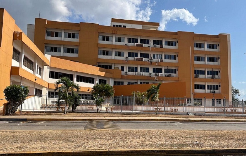 La vacuna disponible en el país incluye tres cepas: influenza A H1N1, influenza A H3N2 e influenza B linaje Victoria. La vacuna disponible en el país incluye tres cepas: influenza A H1N1, influenza A H3N2 e influenza B linaje Victoria.