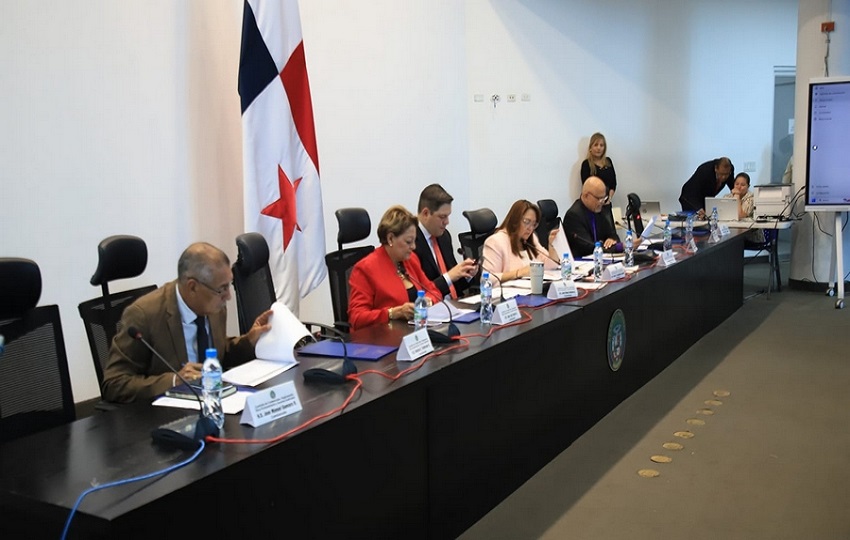 Diputados de la Comisión de Credenciales. Foto: Cortesía Diputados de la Comisión de Credenciales. Foto: Cortesía