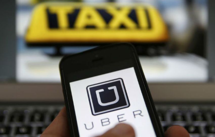 Los conductores pasan de ser transportistas de servicio de lujo a ser taxistas. Foto: Archivo