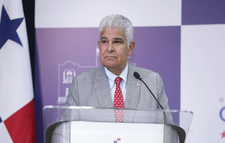 Mulino defiende el aumento de planilla estatal como respuesta a nuevas demandas de servicios públicos.
