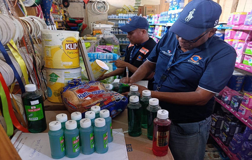 Sancionan a empresas por incumplir leyes de consumo.