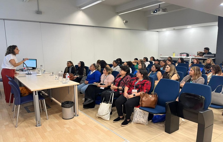 Participó como panelista en la mesa de diálogo. Fotos: Cortesía