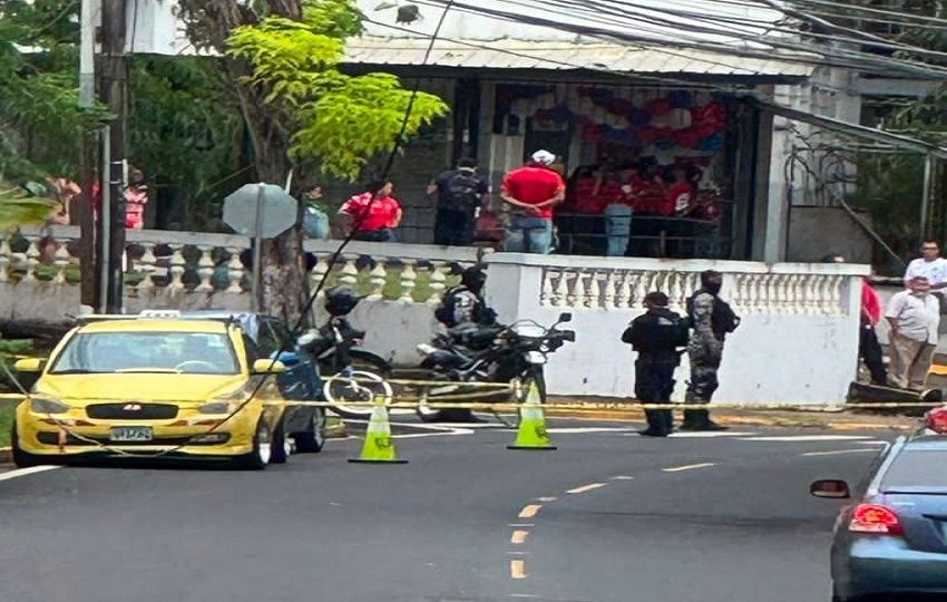 Tres víctimas fatales cerca de la Escuela República de Japón. Tres víctimas fatales cerca de la Escuela República de Japón.