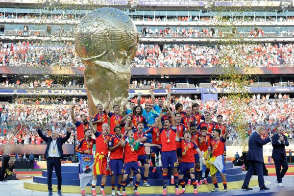 Jugadores de España festejan su segunda Copa Mundial. Foto: EFE Jugadores de España festejan su segunda Copa Mundial. Foto: EFE