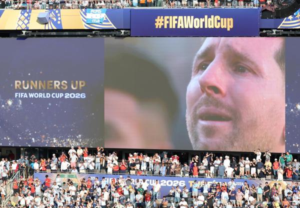 Lionel Messi entre lágrimas, luego de perder la final ante España. Foto: EFE Lionel Messi entre lágrimas, luego de perder la final ante España. Foto: EFE