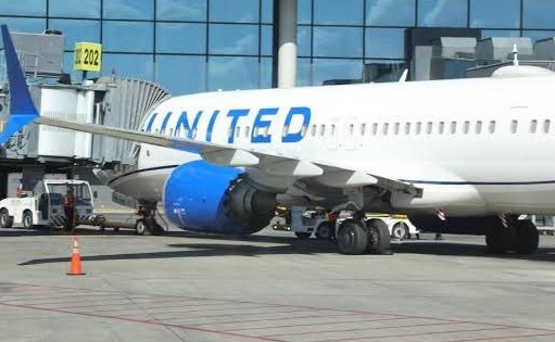 La aeronave del vuelo United 886 fue desviada a Tocumen, donde aterrizó sin contratiempos y bajo cobertura preventiva. La aeronave del vuelo United 886 fue desviada a Tocumen, donde aterrizó sin contratiempos y bajo cobertura preventiva.