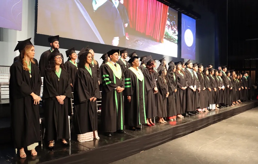 graduados_medicina_universidad_de_panama.jpg