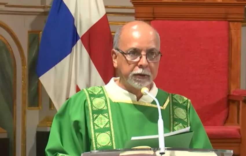 Monseñor Basil Ikechukwu Mbah.