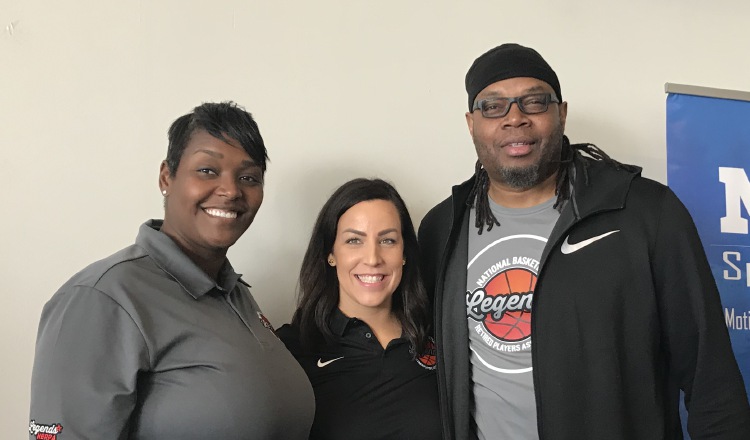 Bárbara Farris junto a Erin Miller (c) y Sam Perkins Foto @Gbrl50 Bárbara Farris junto a Erin Miller (c) y Sam Perkins Foto @Gbrl50
