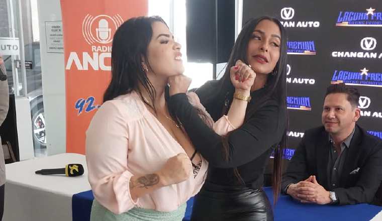 'La Bibi' (izq.) y Sara Reinosa. 'La Bibi' (izq.) y Sara Reinosa. Jaime Chávez
