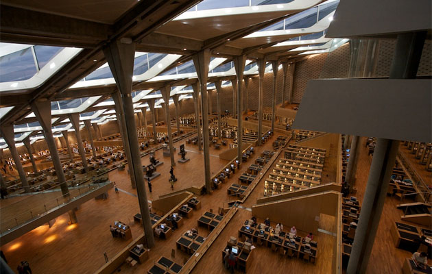 Adentro de la Biblioteca Alexandrina, Egipto