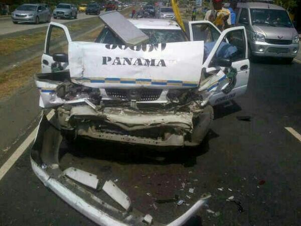 Unidad de la Policía Nacional involucrado en accidente en San Carlos. Foto/@GioVanbronco