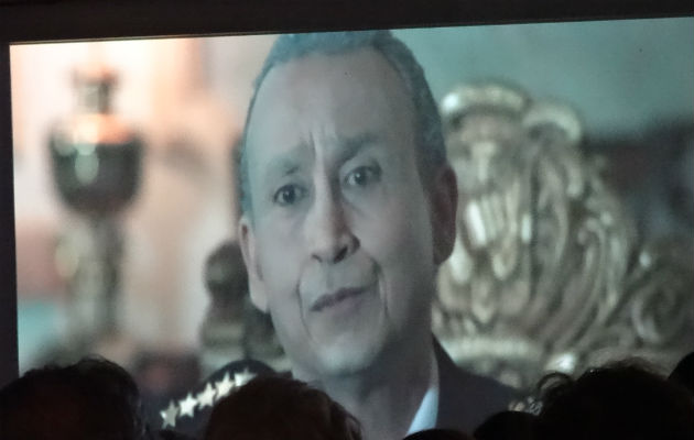 Una escena de 'Trópico de sangre' donde aparece el prepotente dictador Trujillo. Foto: Rosalina Orocú. Una escena de 'Trópico de sangre' donde aparece el prepotente dictador Trujillo. Foto: Rosalina Orocú.