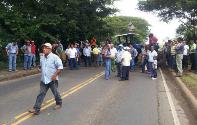 Protesta de los arroceros en Chiriquí. Foto/@UrsulaKiener