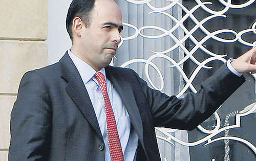 <p>Apoyo. El viceministro de Defensa de Colombia, Jorge Enrique Bedoya, participa de la logística.</p>