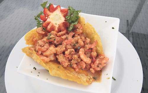 <p></p><p>Canasta de plátano con camarones. </p>