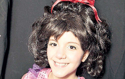 <p>El personaje que encarna es Cindy Lou, quien es dulce, cándida y particularmente vivaz y sensible.</p>