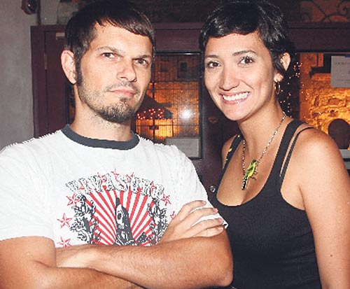 <p>Cantante. Camilo Navarro y Nina Tissera en el evento.</p>