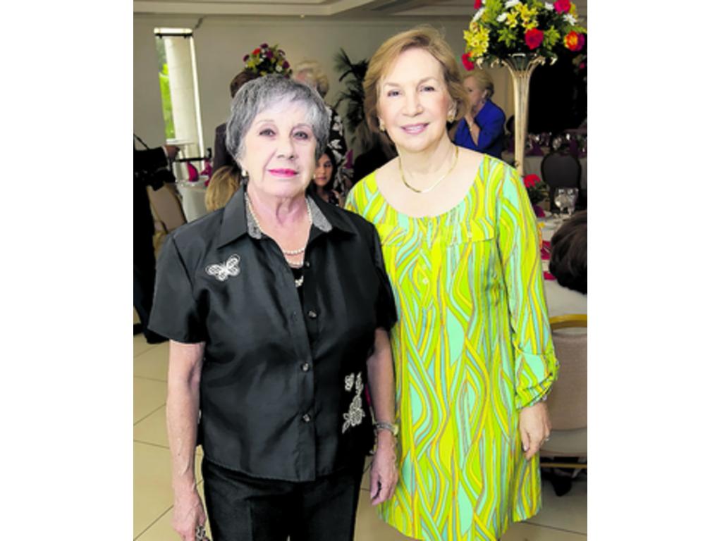 7. Rosario Perurena, Letty de Menze y Lucy de Díaz.