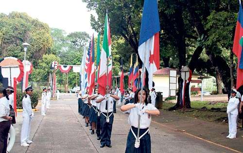 <p>Evento. Cuatro colegios desfilaron en Corozal.</p>