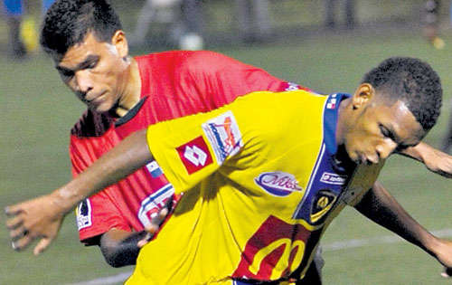 <p>Figura. Alberto Quintero jugó un gran partido.</p>