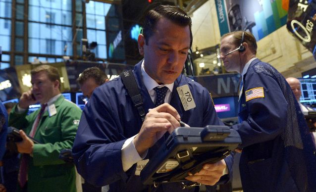 La bolsa abrió con una baja. Foto/EFE<br>