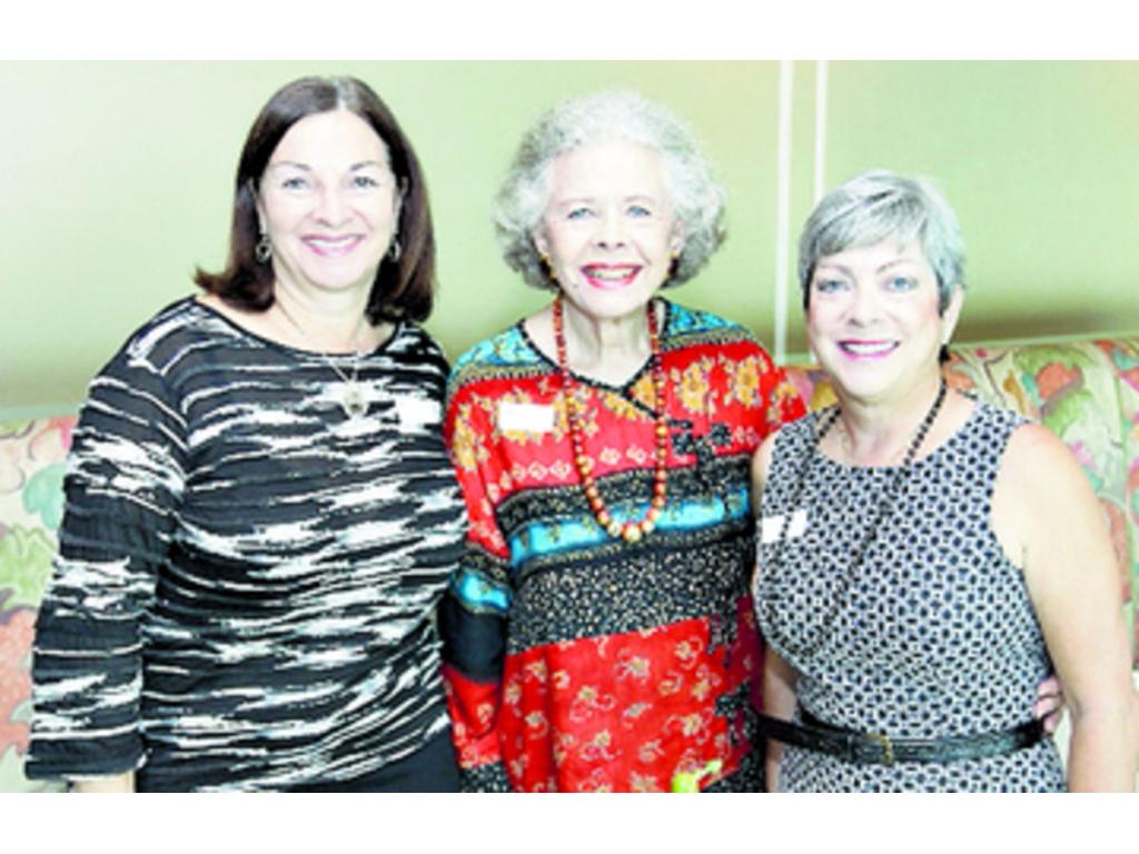 2. Michelle Hillebrenner, Lisa Love y Deborah Barnes.