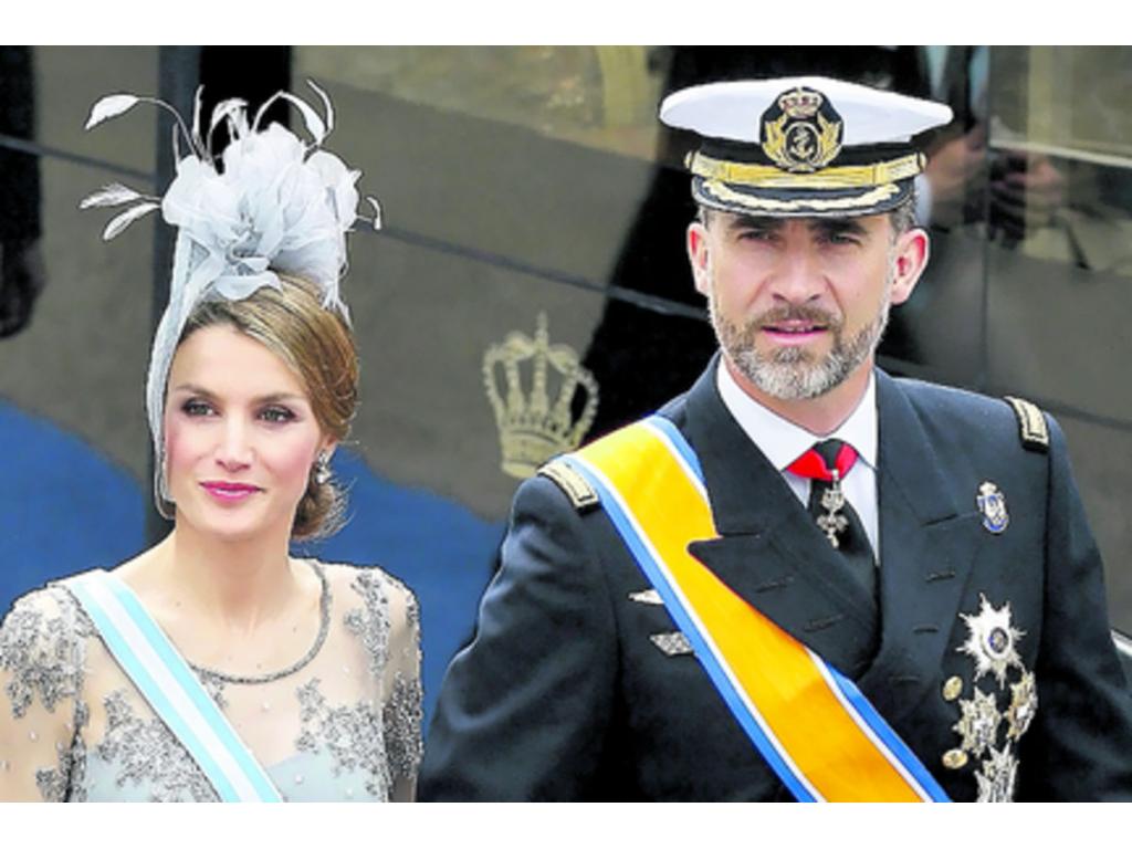 Los príncipes de Asturias, Felipe de Borbón y Letizia Ortíz también asistieron a la ceremonia.