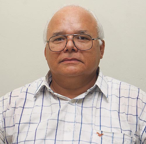 <p> Es Juancito el billetero. Él envía mensajes sobre la inseguridad laboral. Cualquiera puede ser una víctima.</p>