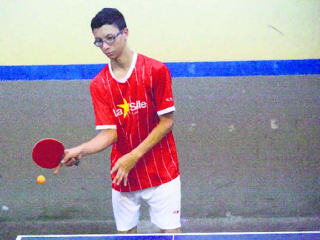 El ping-pong toma auge en los niños que cada vez más lo disfrutan.(Anayansi Gamez)