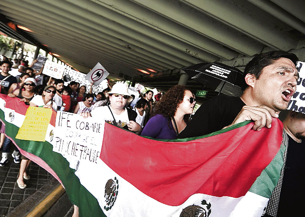 Denuncias. Marcha en Monterrey.(EFE)