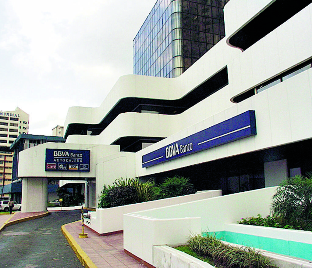 BBVA es una entidad financiera establecida en Panamá.(Archivo.)