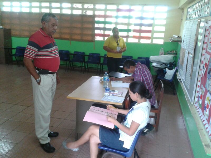 Más de 60 mil miembros del FAD habilitados para votar en primarias. Foto/EPASA<br>