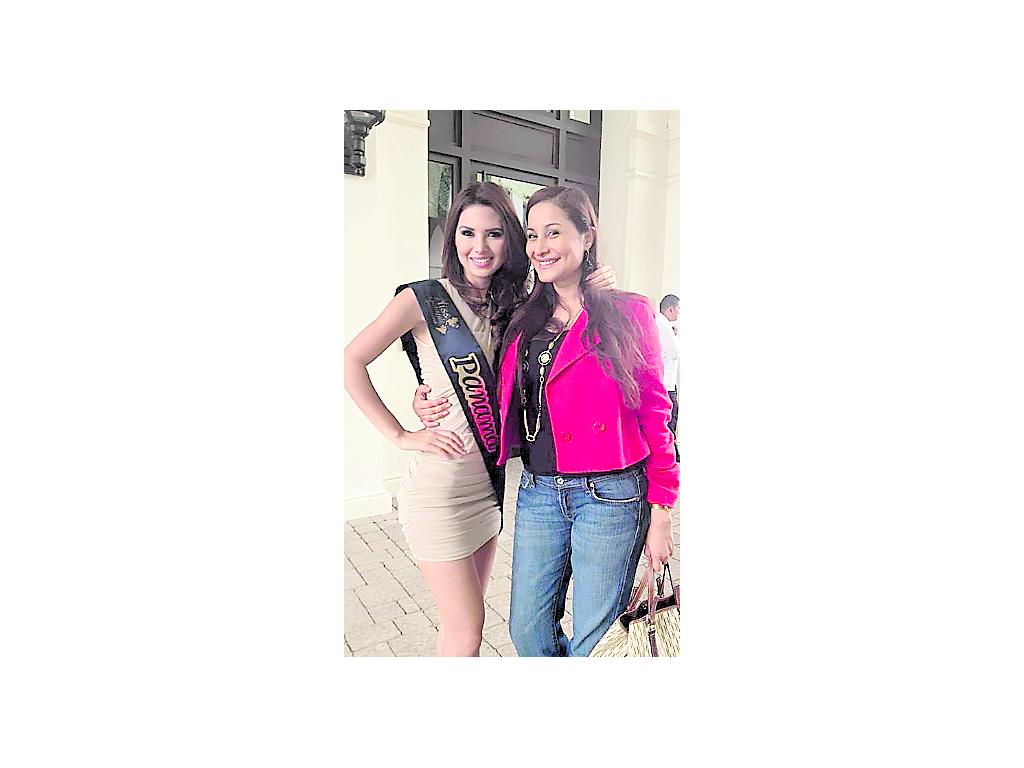Junto a Maricela Moreno.()